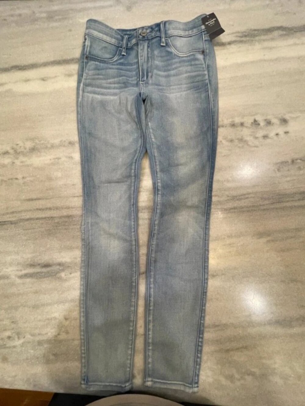 Abercrombie & Fitch Women’s Skinny Jeans 2S 26 X 27 NWT